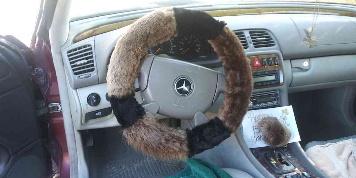 steering wheel covers - Palm Springs, California - FleaMarketBay