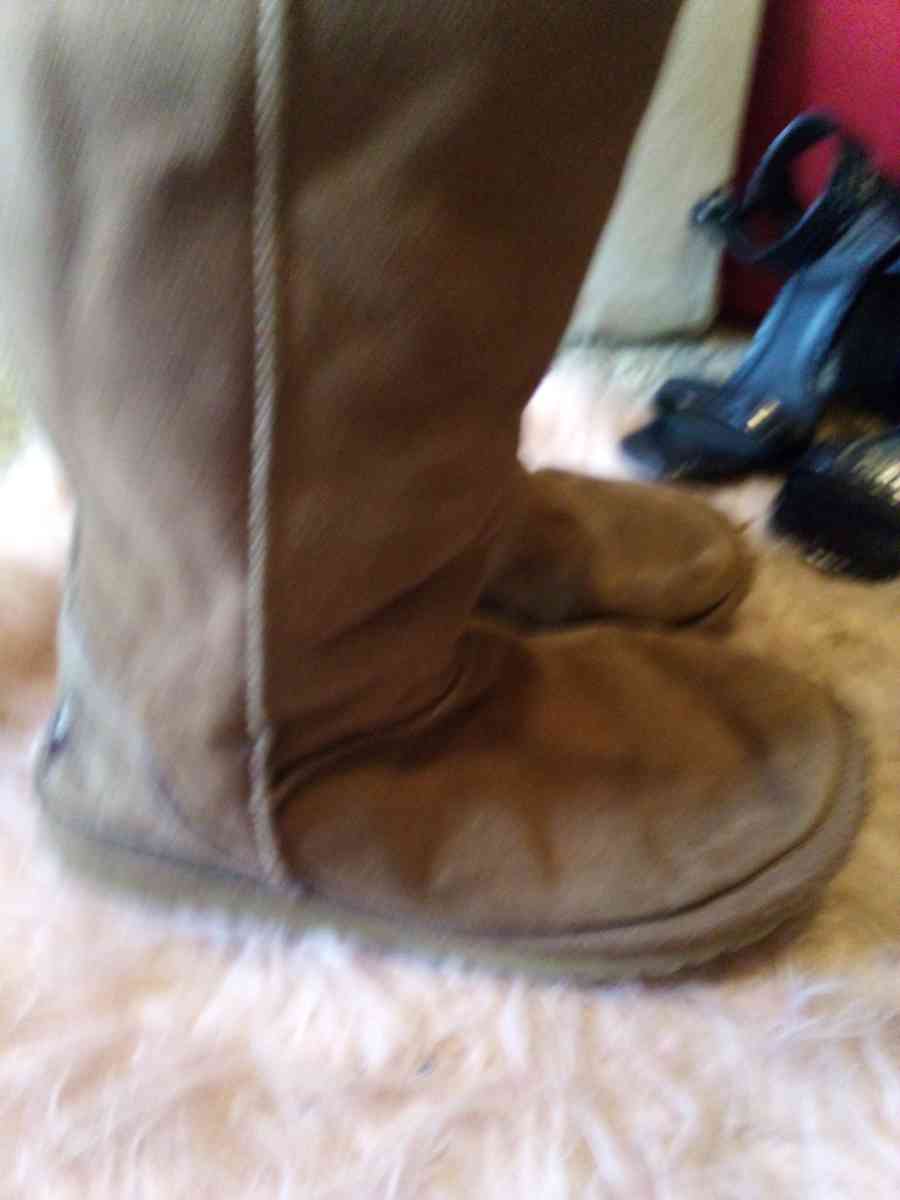 clothes shoes and bags - Chattanooga, Tennessee - FleaMarketBay