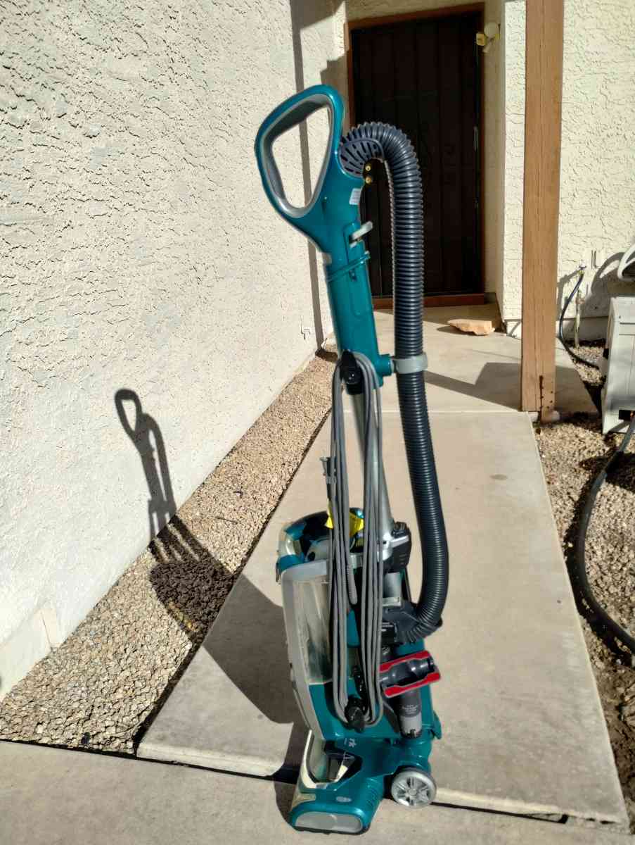 Shark Rotator Speed Bagless Vacuum Cleaner with tools - Peoria, Arizona - FleaMarketBay