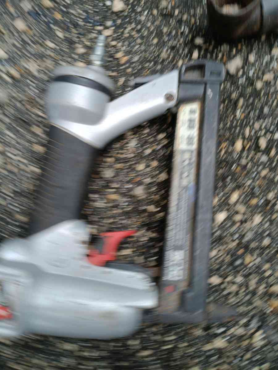 Air staple gun - Hallandale, Florida