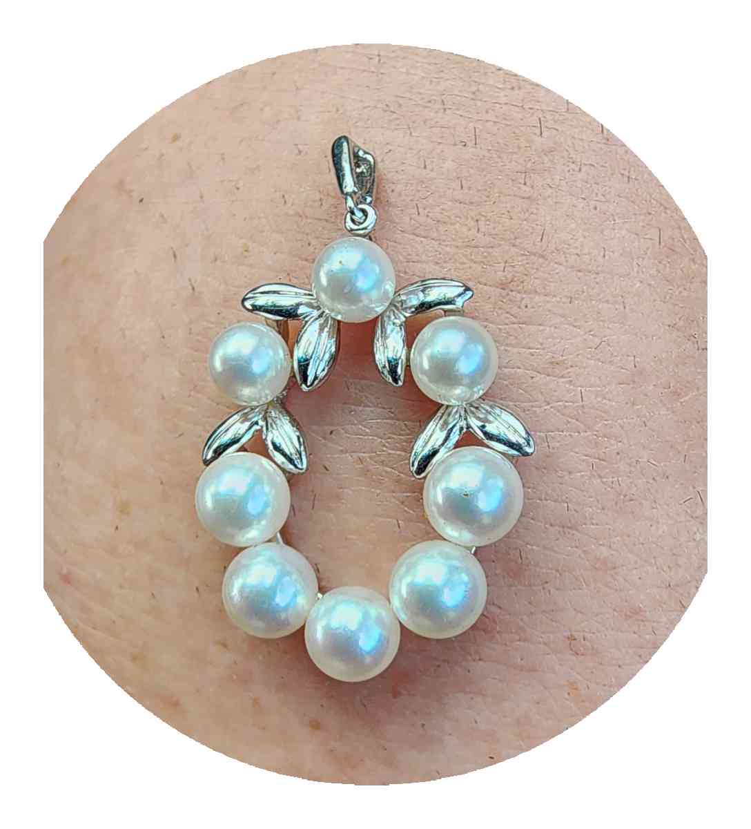 Mikimoto Luxury Akoya Pearls 925 Wreath Pendant - Colorado Springs, Colorado - FleaMarketBay