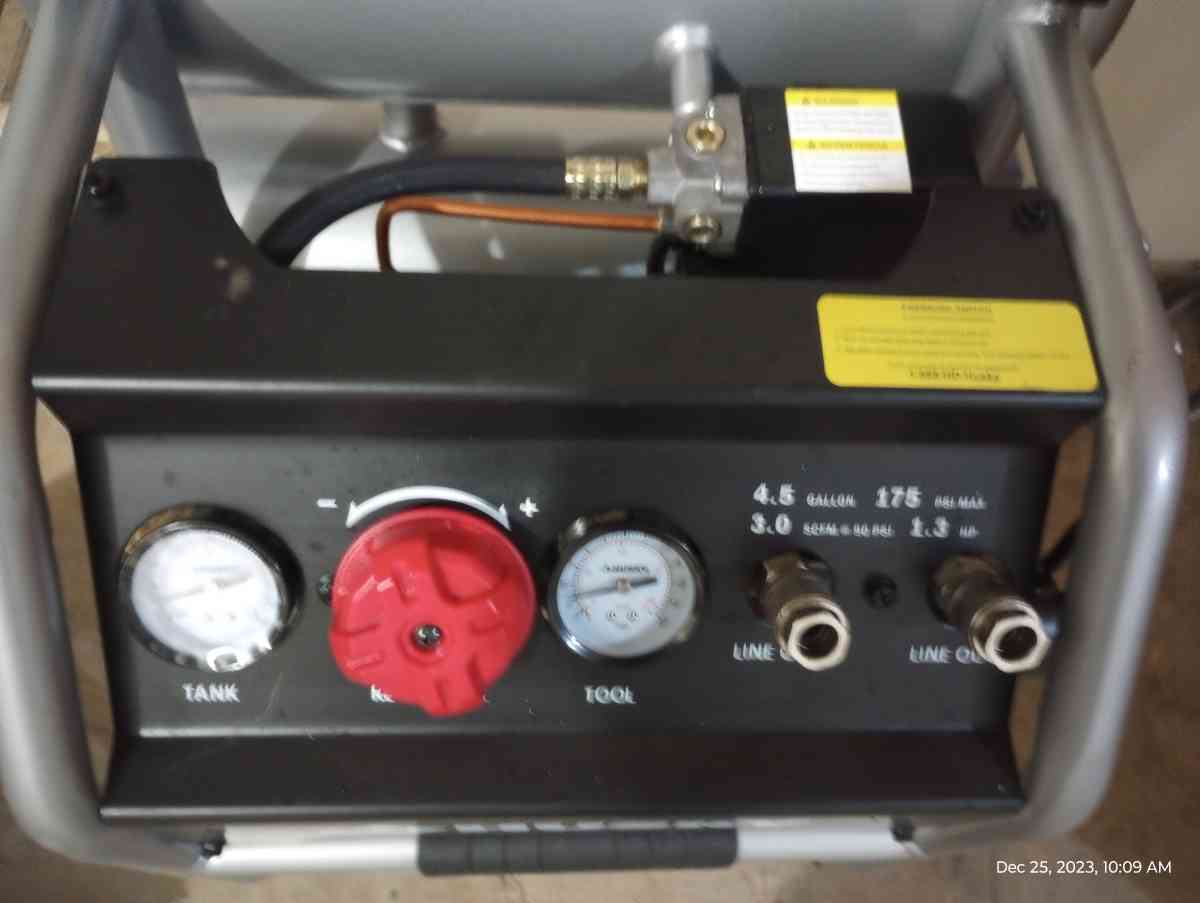 Silent Compressor - Portland, Oregon - FleaMarketBay