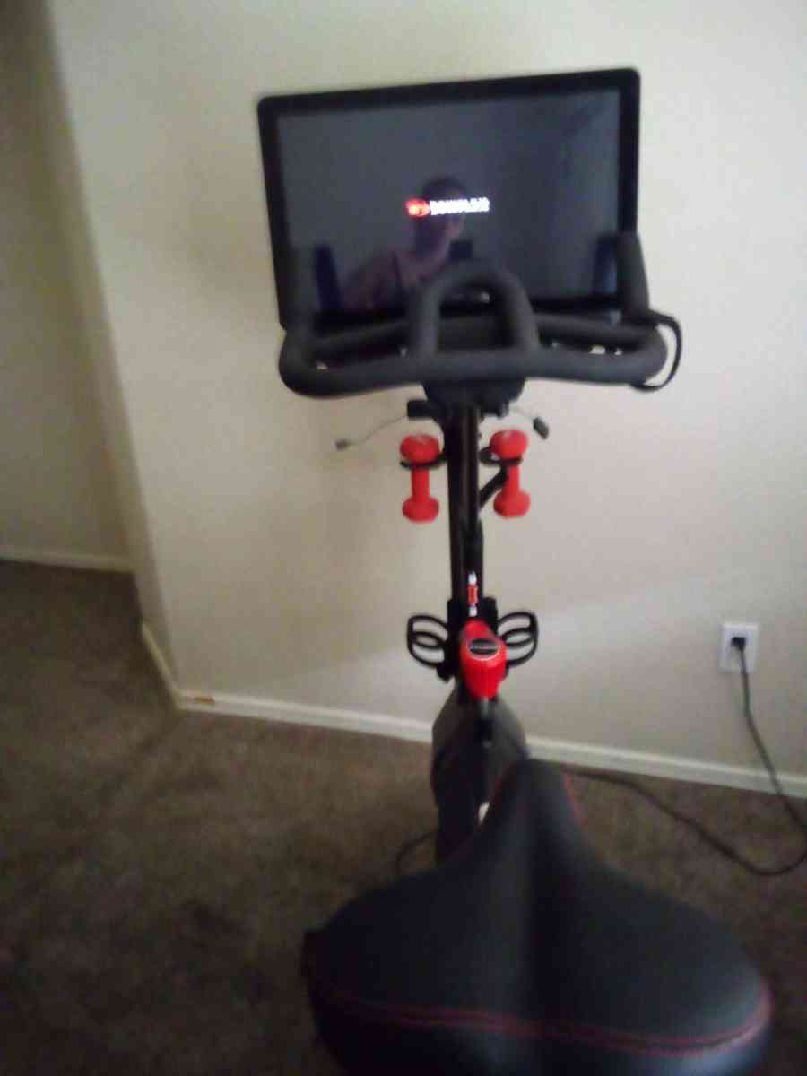 Bowflex velocore exercise bike w Lean technology - Avondale, Arizona
