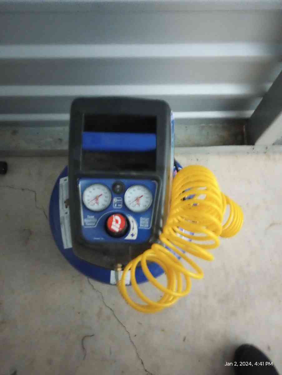 Campbell Hausfeld 4 Gallon Pancake Air Compressor - Portland, Oregon