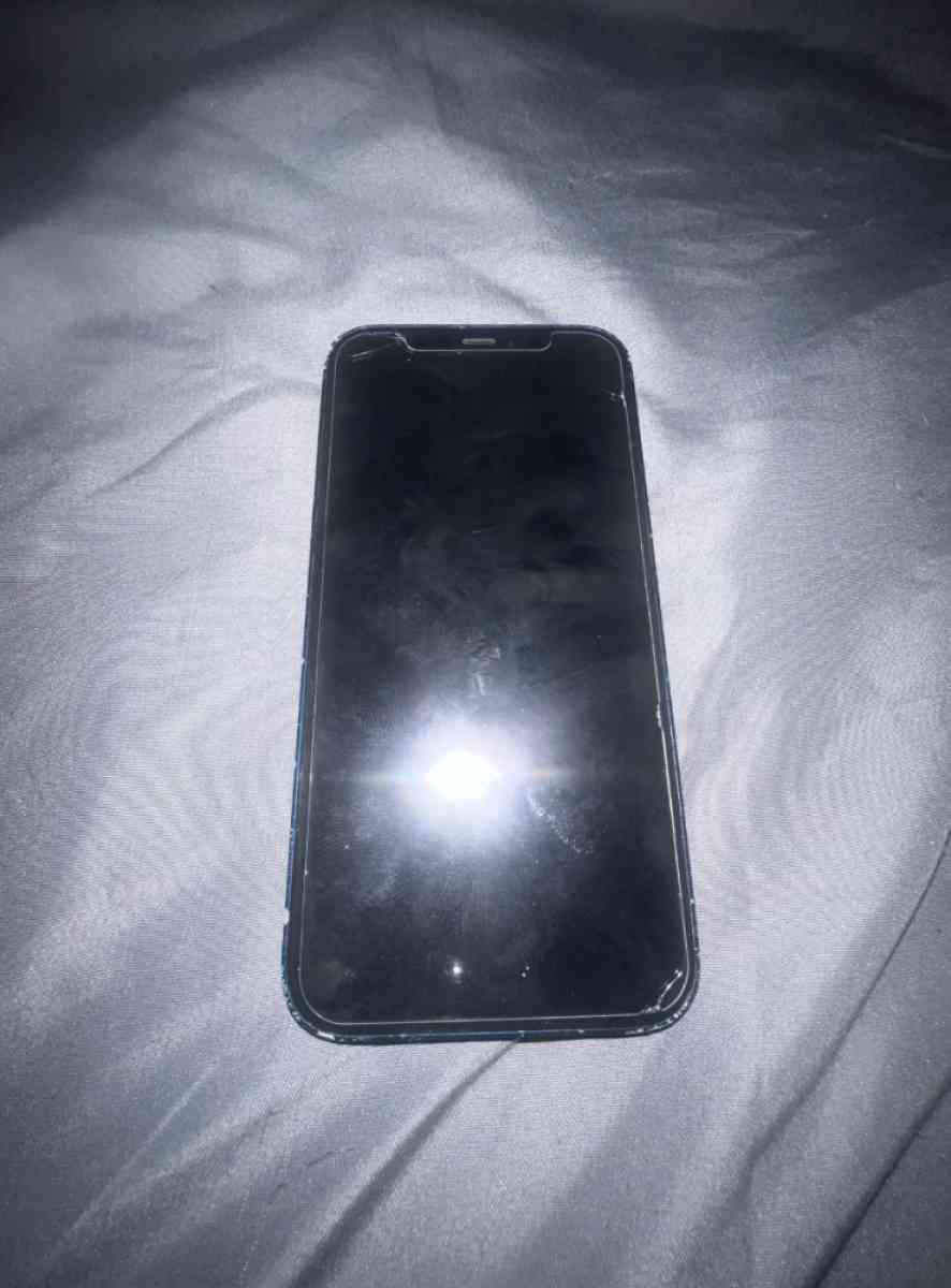 iPhone 12 - Cleveland, Ohio