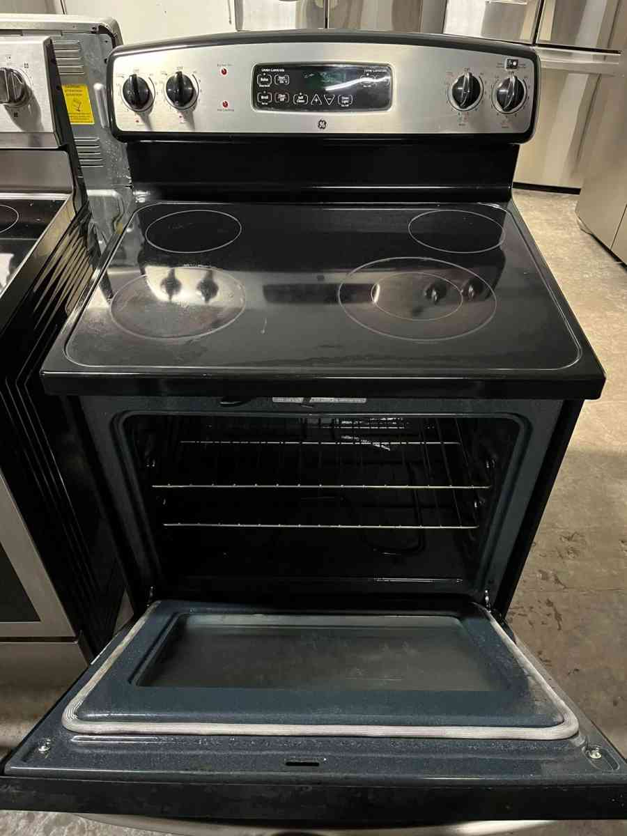 Electric Stove - Houston, Texas - FleaMarketBay
