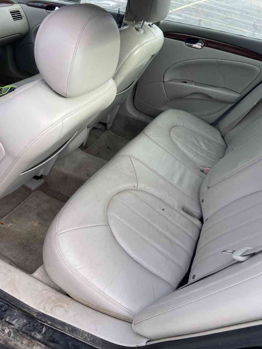 2008 Buick Lucrene - Flint, Michigan - FleaMarketBay