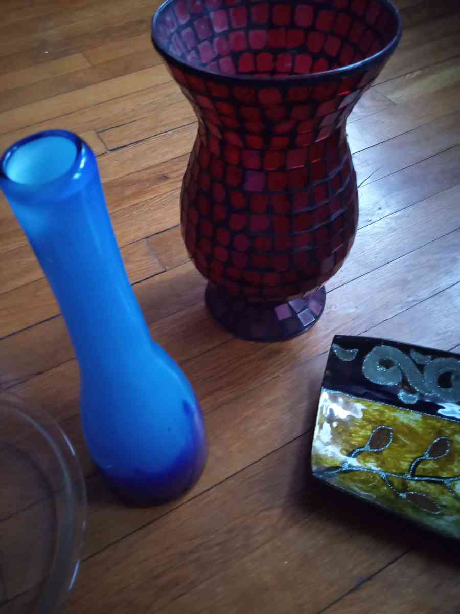 Moving Sale - Chicago, Illinois - FleaMarketBay