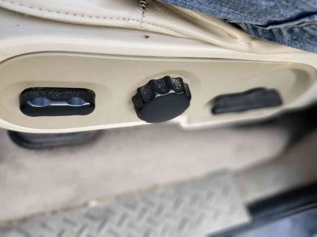 2004 Ford F150 4x4 Lariat - Mckinney, Texas - FleaMarketBay