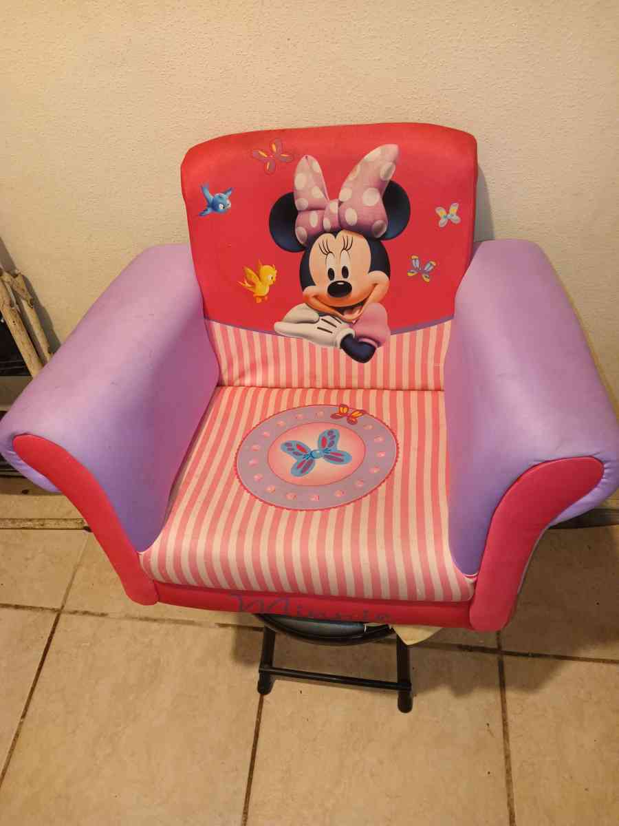 Minnie Mickey Chairs - Las Vegas, Nevada - FleaMarketBay