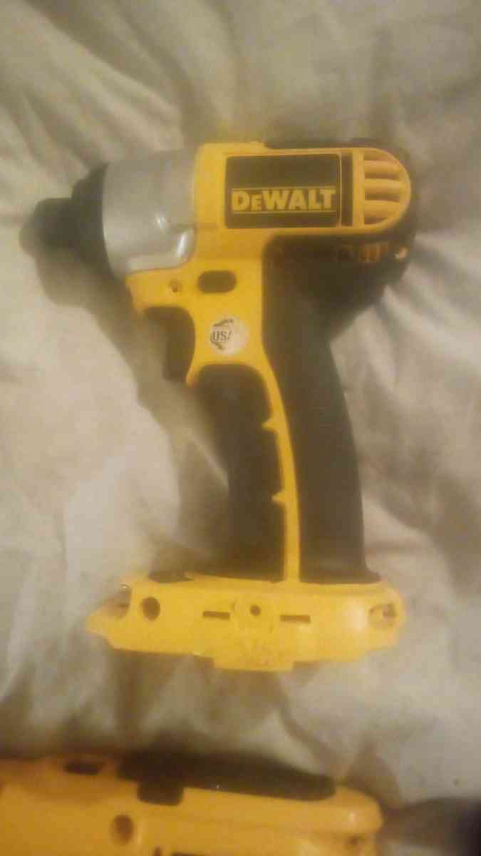 DeWalt Cordless Power Tools - Findlay, Ohio - FleaMarketBay