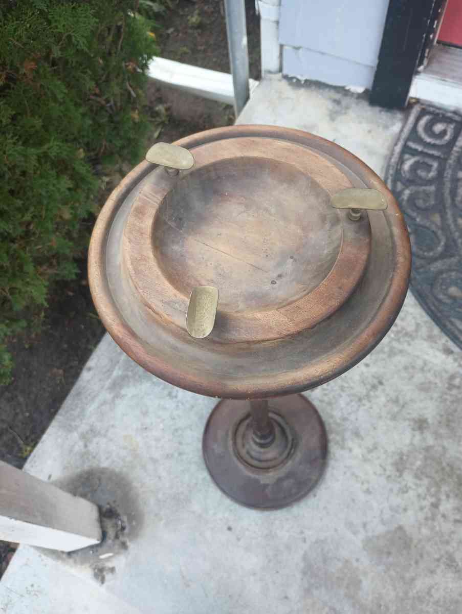 early 1900s ashtray - Santa Ana, California - FleaMarketBay