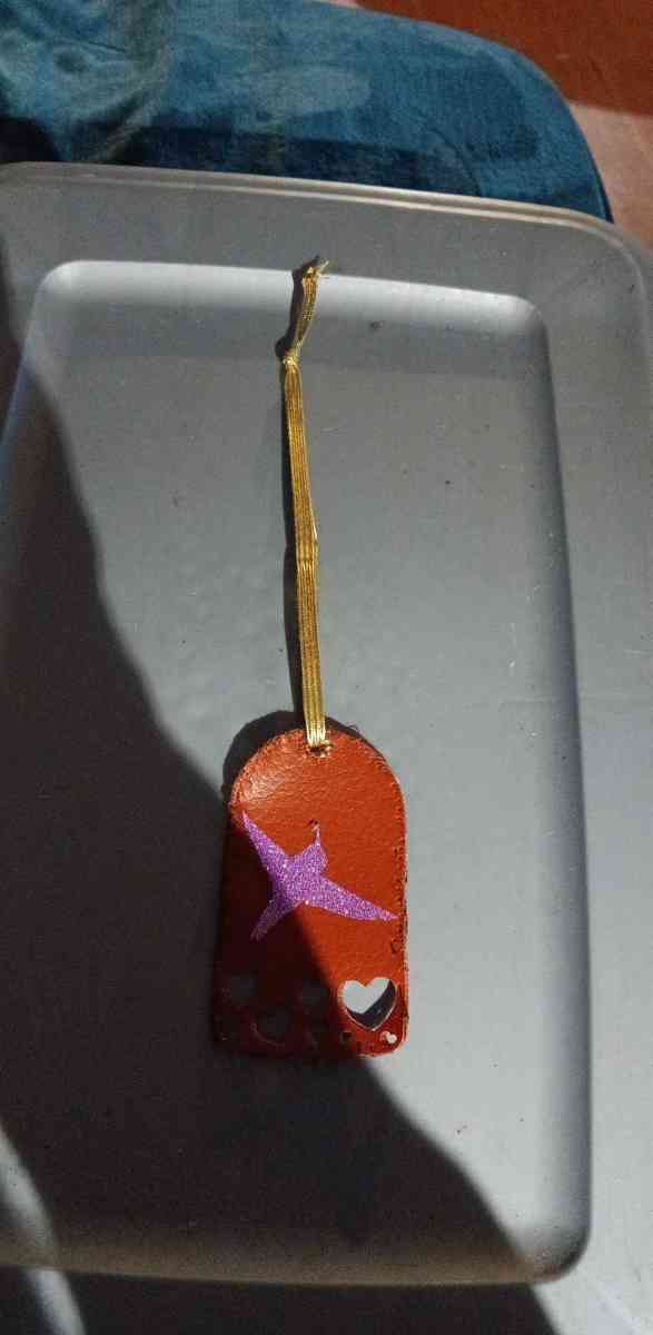 keychain bookmarks duffle bags and large stickers - Laurens, South Carolina - FleaMarketBay