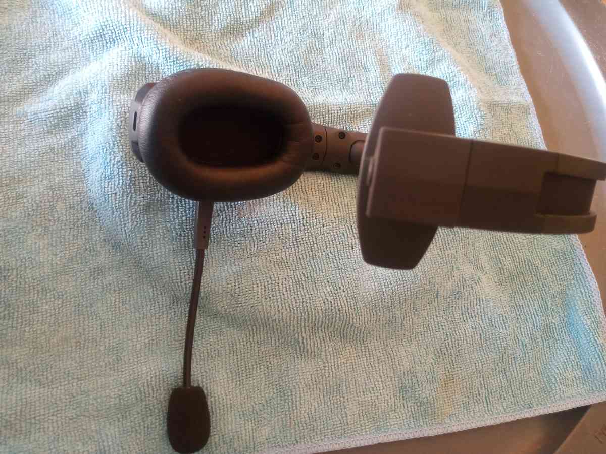 HEADSET BLUE PARROT - Arlington, Texas - FleaMarketBay