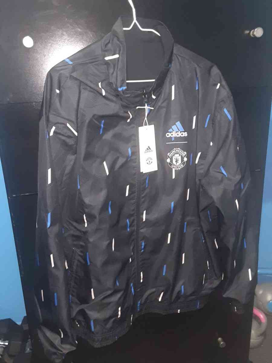 Manchester united jacket double side size xl - Tulsa, Oklahoma - FleaMarketBay