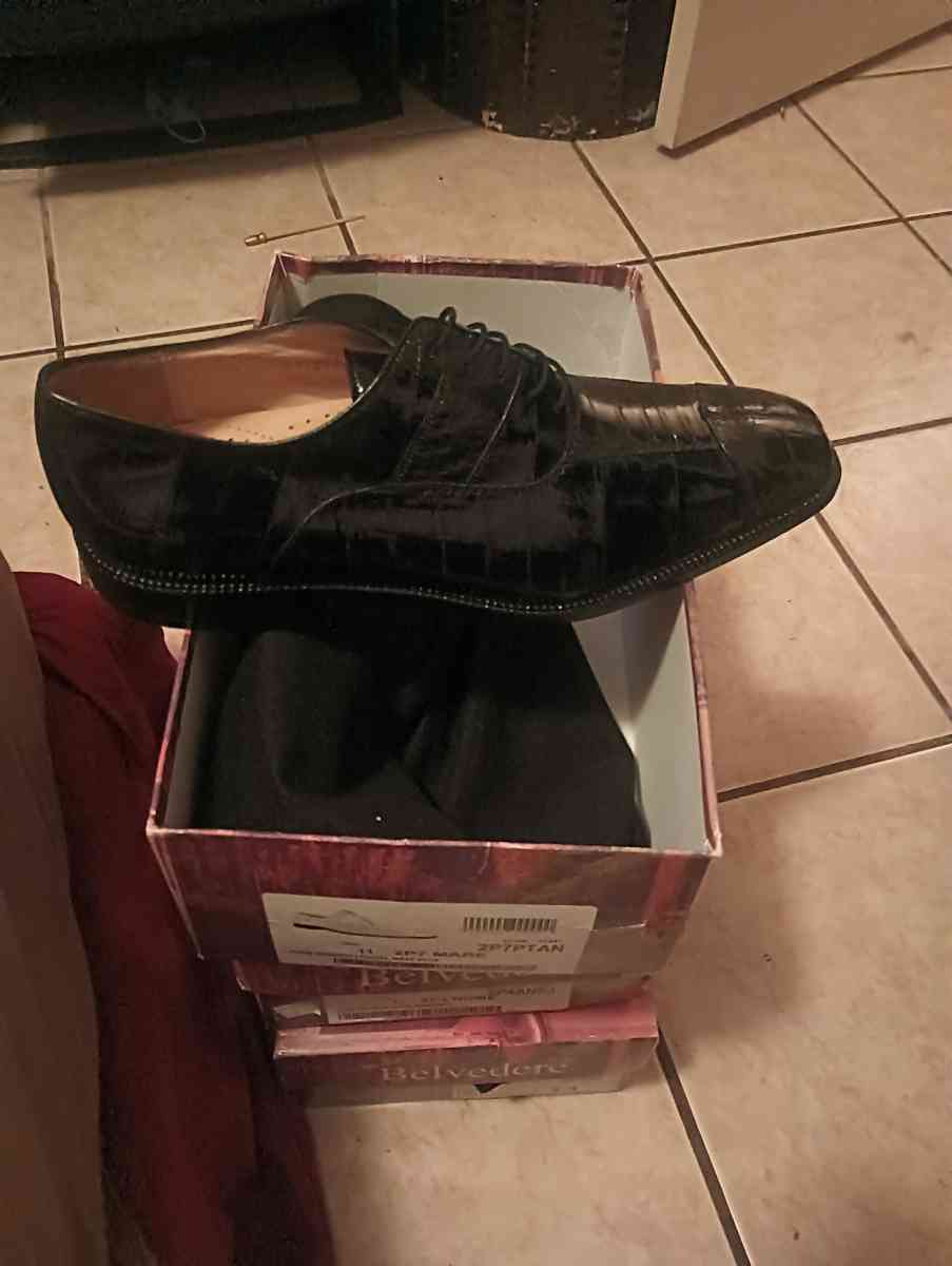 Luxury Mens Dress Shoes size 11 - Stockton, California - FleaMarketBay