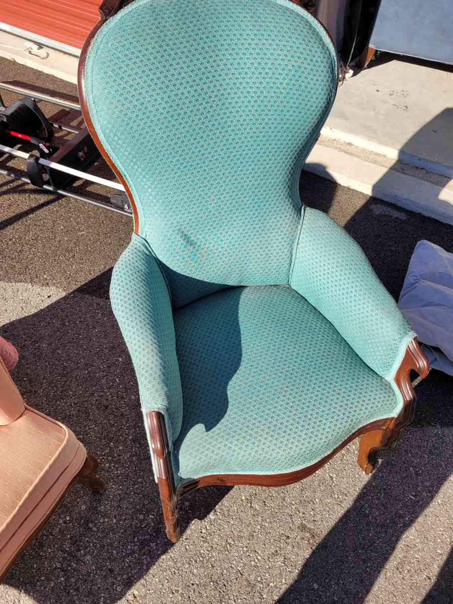 reupholstered wooden chair - Waynesville, Ohio - FleaMarketBay