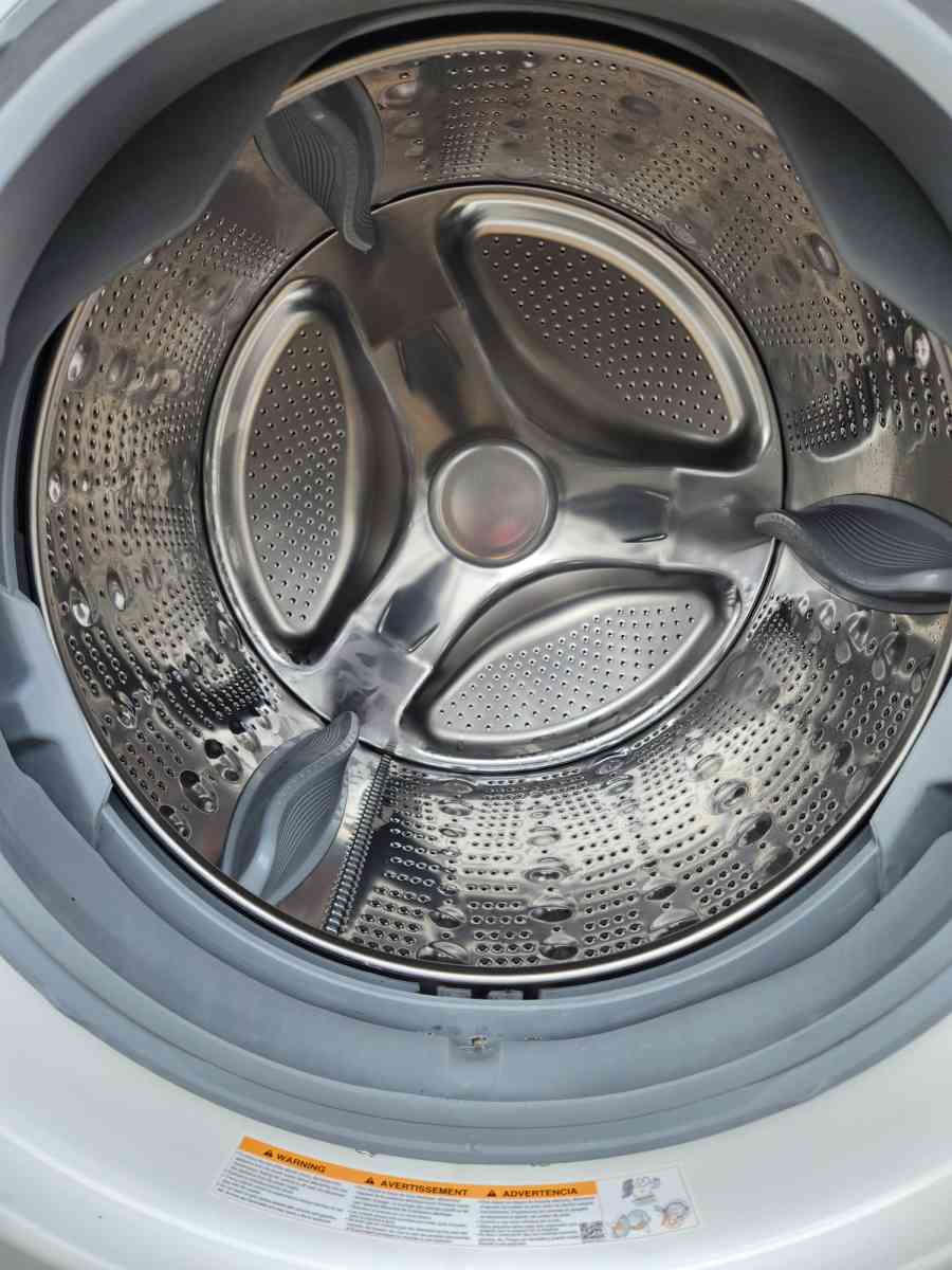 Year 2020 Washer and Electric Dryer - Houston, Texas - FleaMarketBay