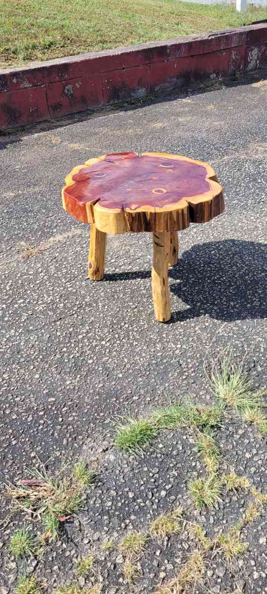 handmade  stod  2 left - Alicia, Arkansas - FleaMarketBay