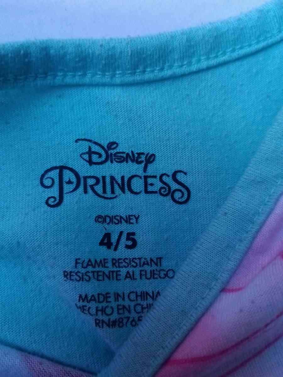 Disney princess pajamas shirt - Winter Park, Florida - FleaMarketBay