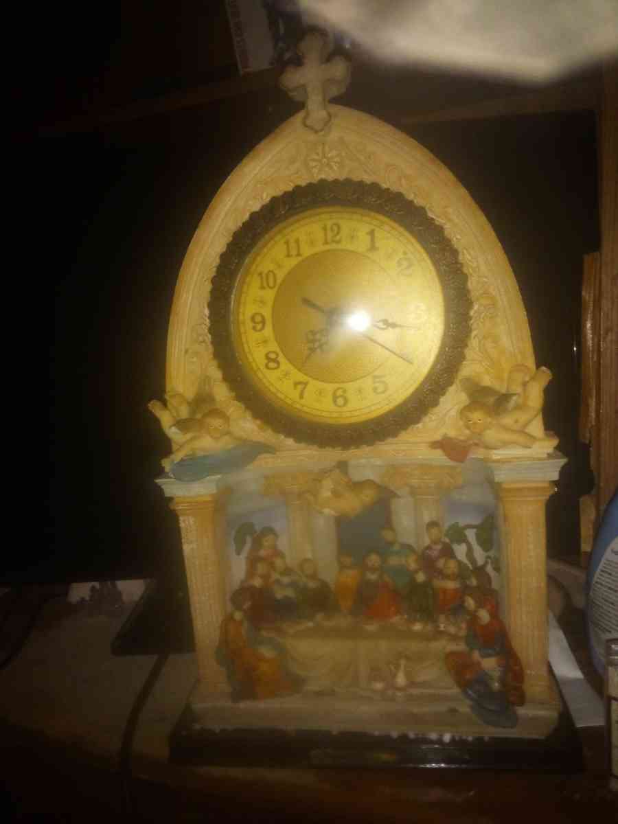 clocks - Albertville, Alabama - FleaMarketBay