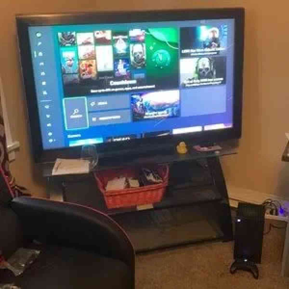 Xbox Series X - Adamsville, Ohio - FleaMarketBay