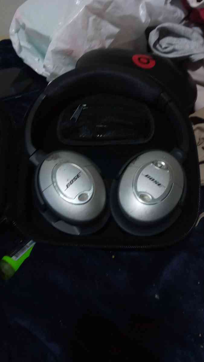 Bose headphones - Spokane, Washington