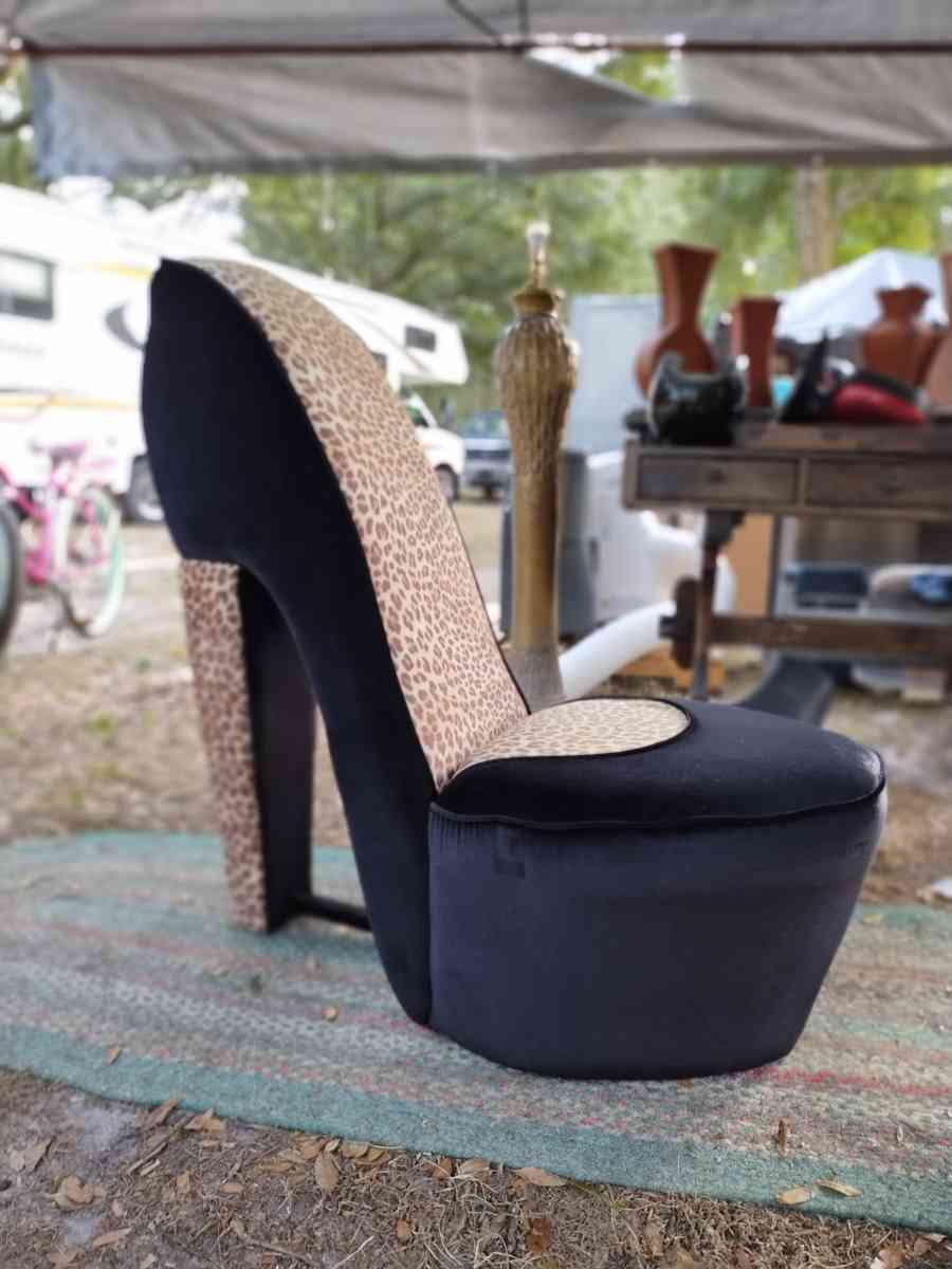 chair - Sorrento, Florida