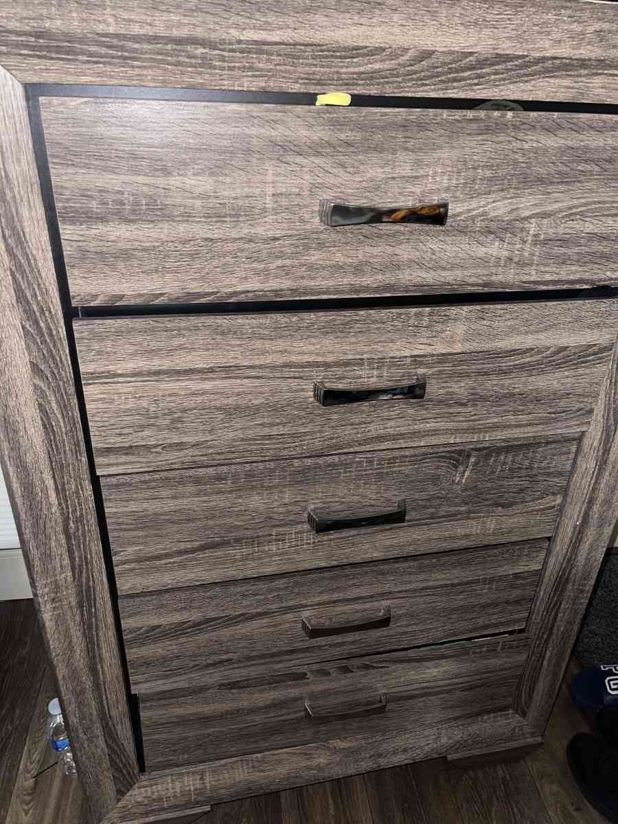 bed set - Chula Vista, California - FleaMarketBay