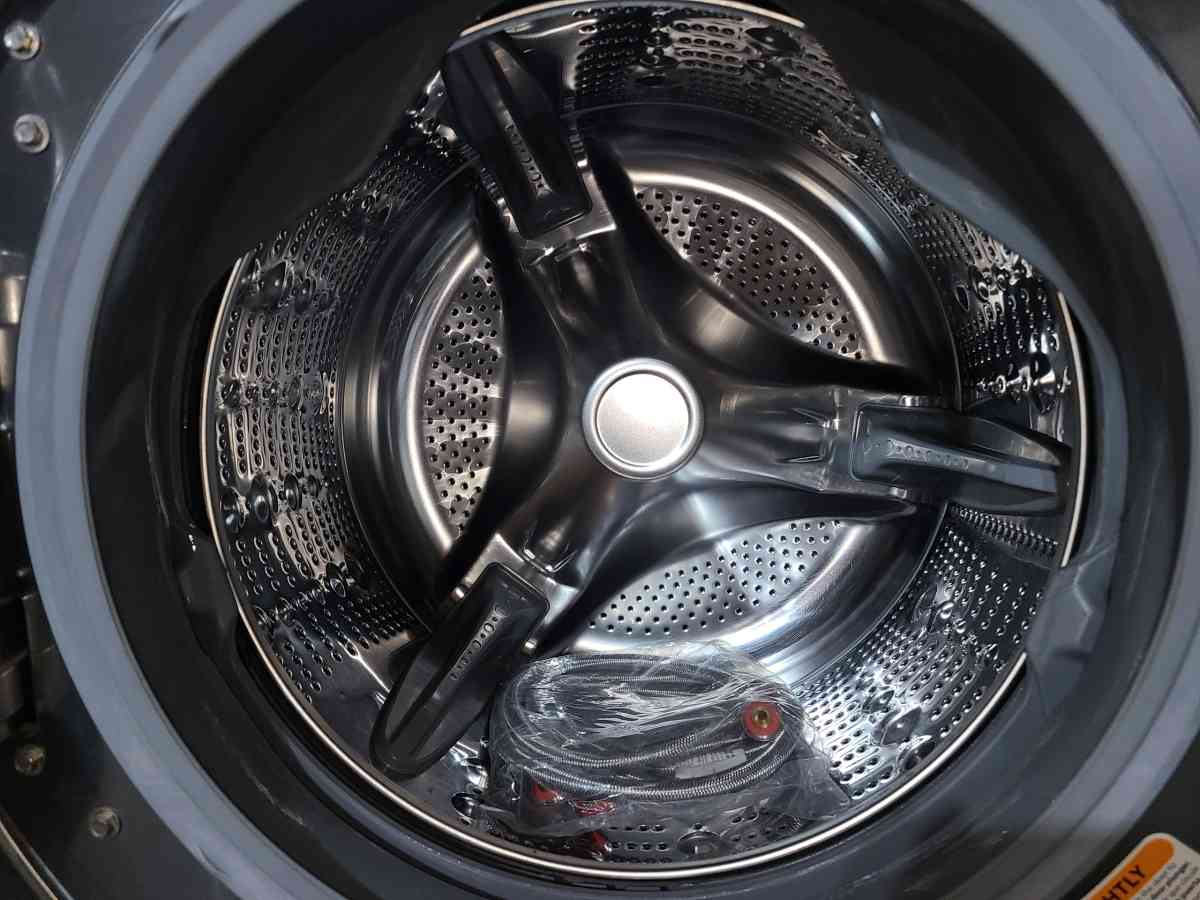 Stainless Steel LG Front Load Washer and Dryer Set - Phoenix, Arizona - FleaMarketBay