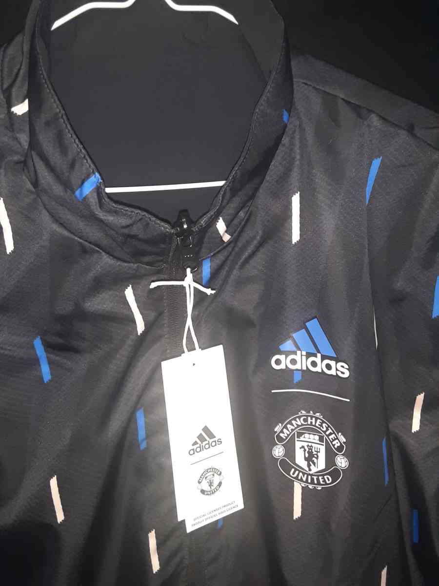 Manchester united jacket double side size xl - Tulsa, Oklahoma