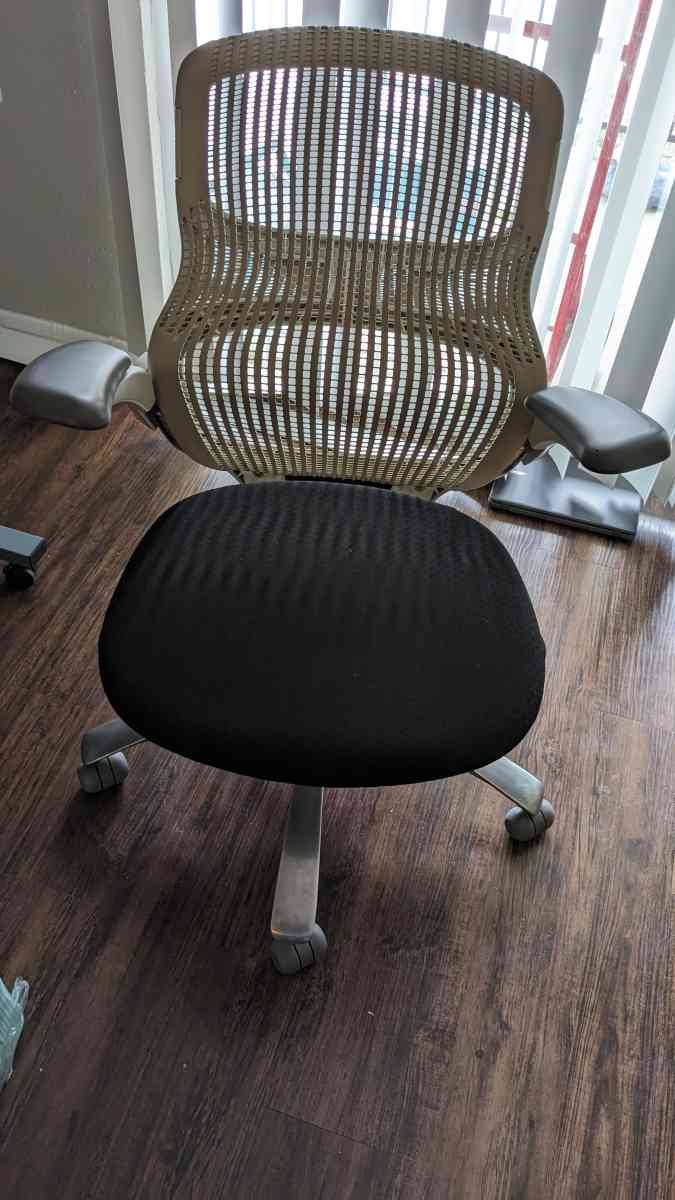 Computer Chair - Montgomery, Texas - FleaMarketBay