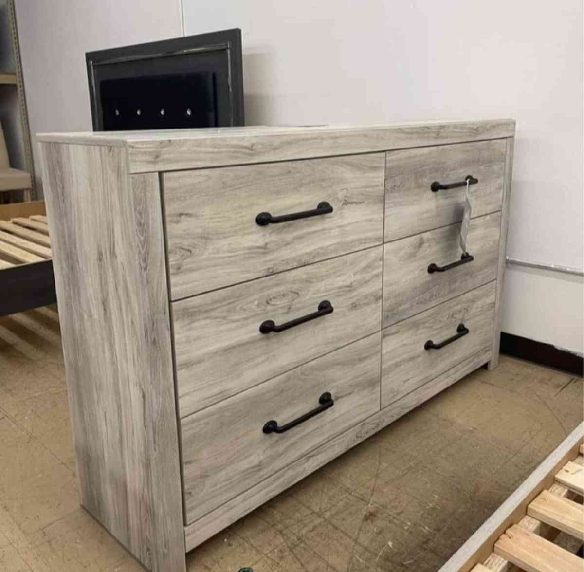 Cambeck Whitewash dresser - Houston, Texas