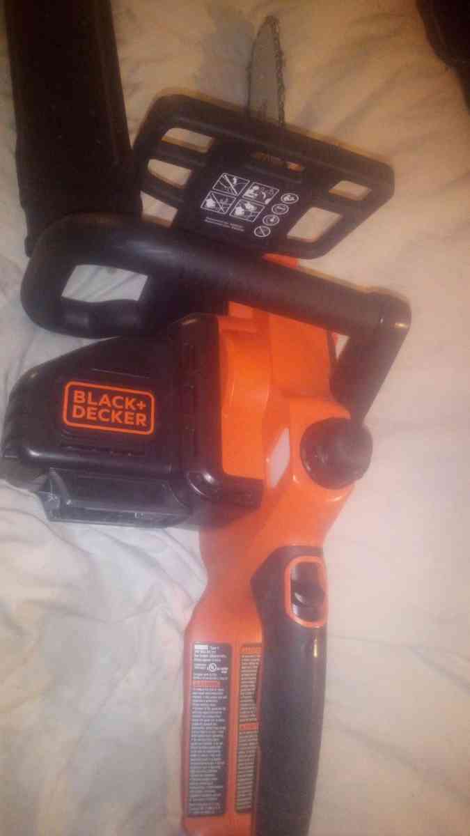 20V Max Electric Chainsaw - Findlay, Ohio - FleaMarketBay