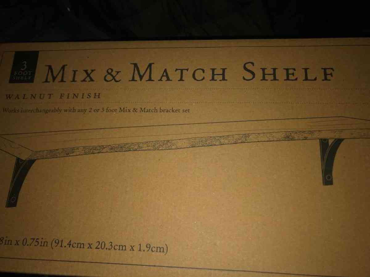 real wood shelves and brackets also sagavieh area rug - Renton, Washington - FleaMarketBay