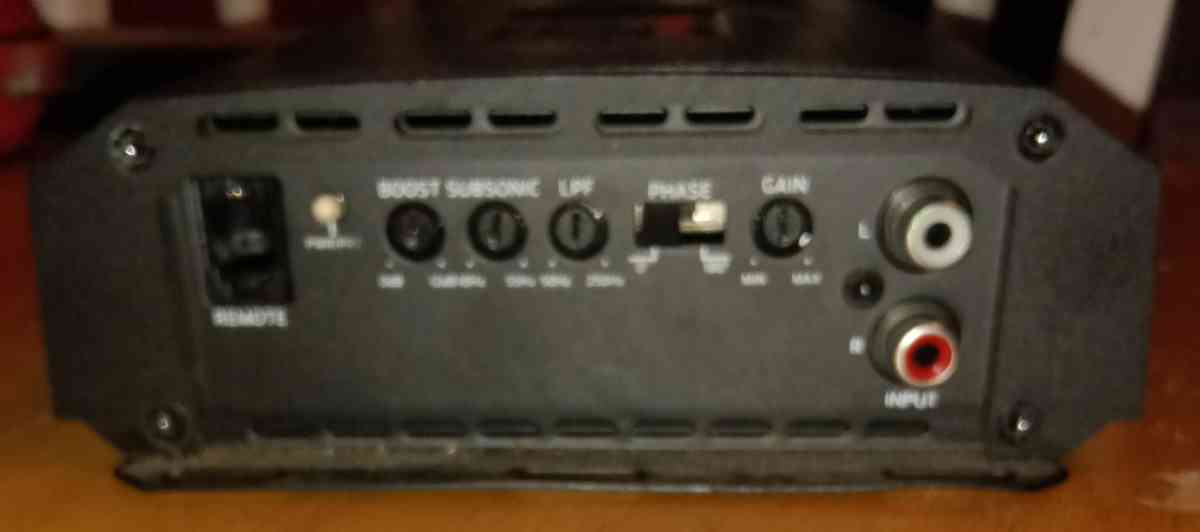 2 Terminator MXT Audio Subs in Box MXT 1200 Watt Amp - Lawrenceburg, Tennessee