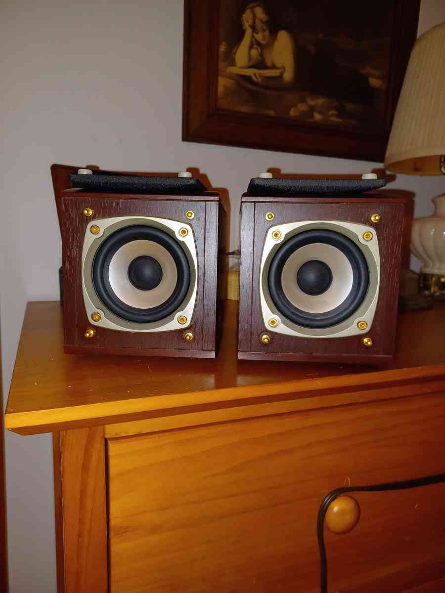 VINTAGE GPX SPEAKERS - Baltimore, Maryland - FleaMarketBay