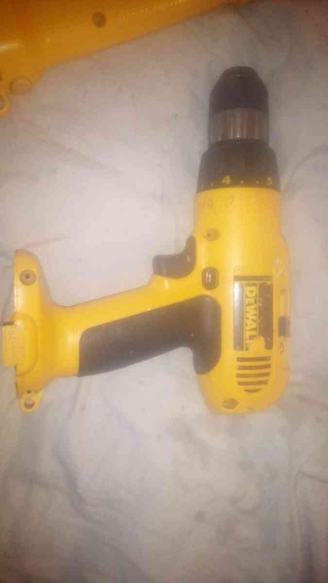 DeWalt Cordless Power Tools - Findlay, Ohio - FleaMarketBay