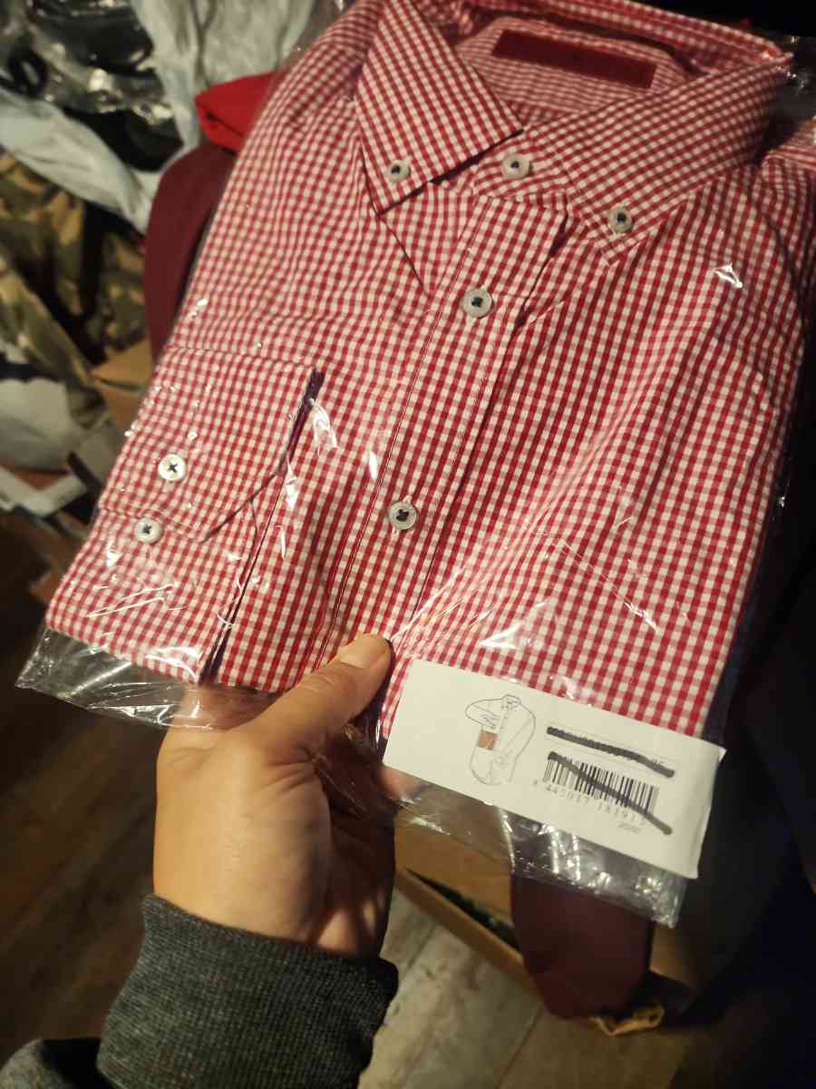 Button up men long sleeves - Whittier, California