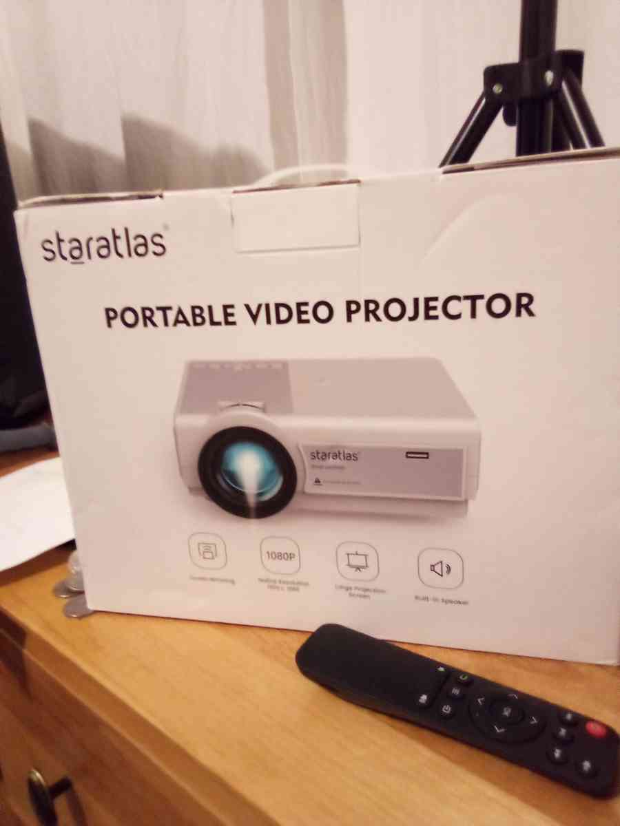 portable video projector - Portland, Oregon - FleaMarketBay