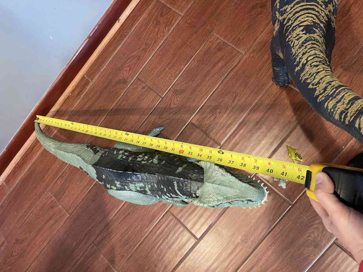 large jurassic world dominion dinosaurs - Lyndhurst, New Jersey - FleaMarketBay