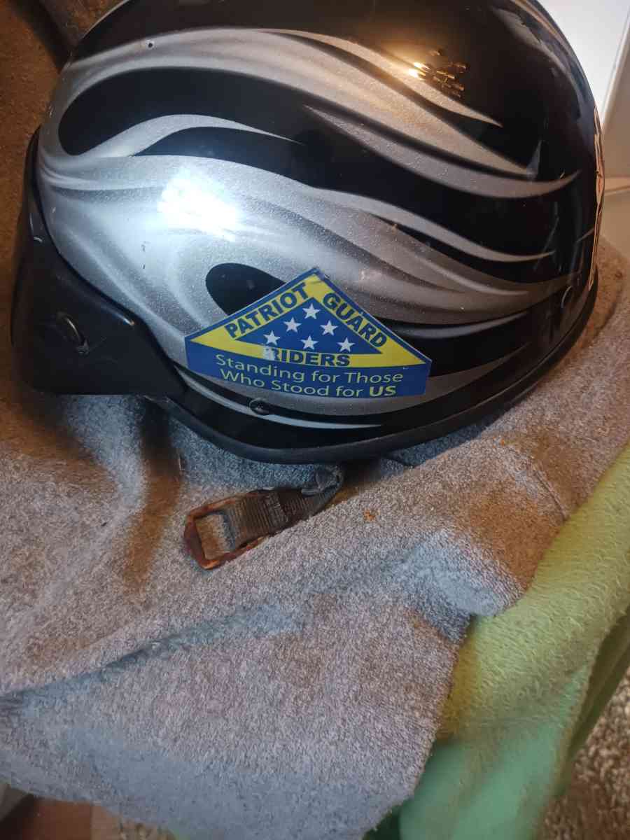 dot helmets - Glenallen, Missouri - FleaMarketBay