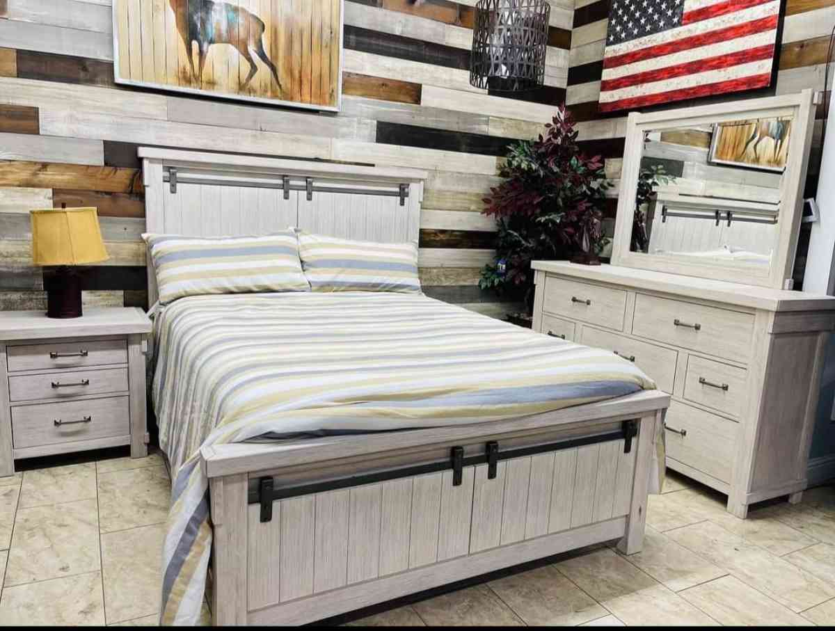 Brashland Linen bedroom set dresser Mirror nightstand bed - Hallettsville, Texas
