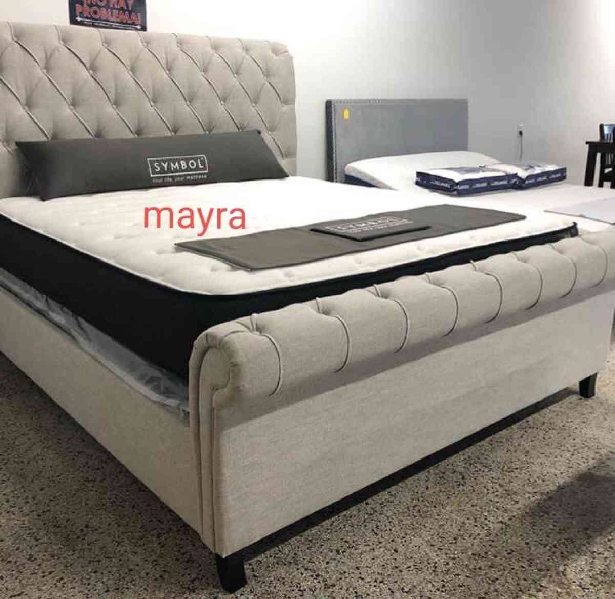 Gray sleigh platform bed frame cama Queen  size - San Antonio, Texas - FleaMarketBay
