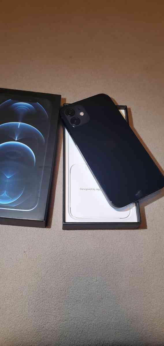 iphone 12 128gb unlocked blac - Belleville, New Jersey - FleaMarketBay