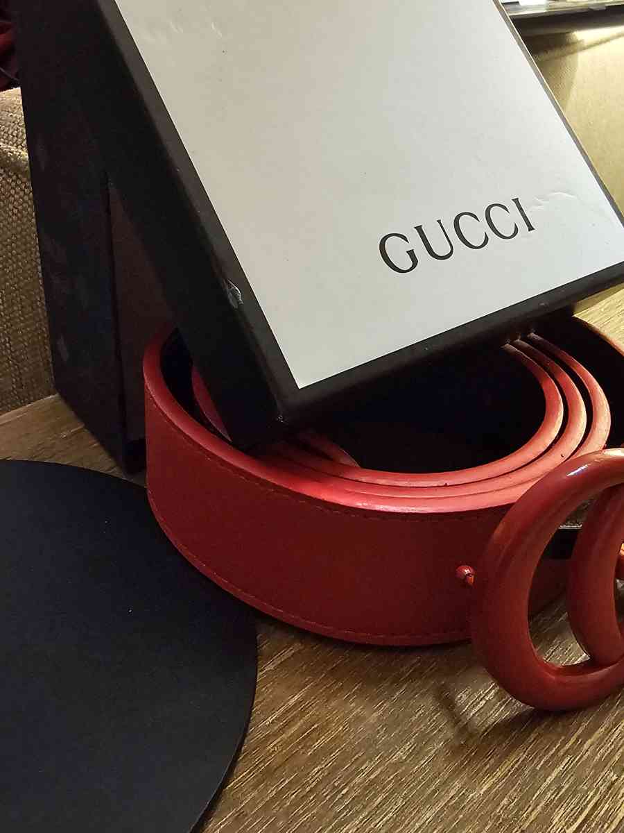 Candy Apple Red Gucci belt - Decatur, Georgia - FleaMarketBay