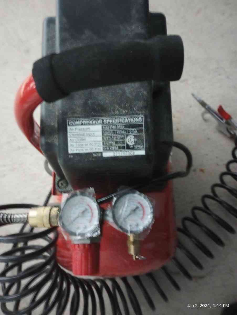 Pneumatic Air Compressor - Portland, Oregon - FleaMarketBay