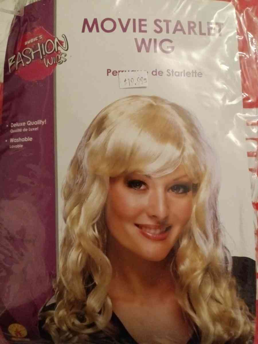 wigs for women - Largo, Florida - FleaMarketBay