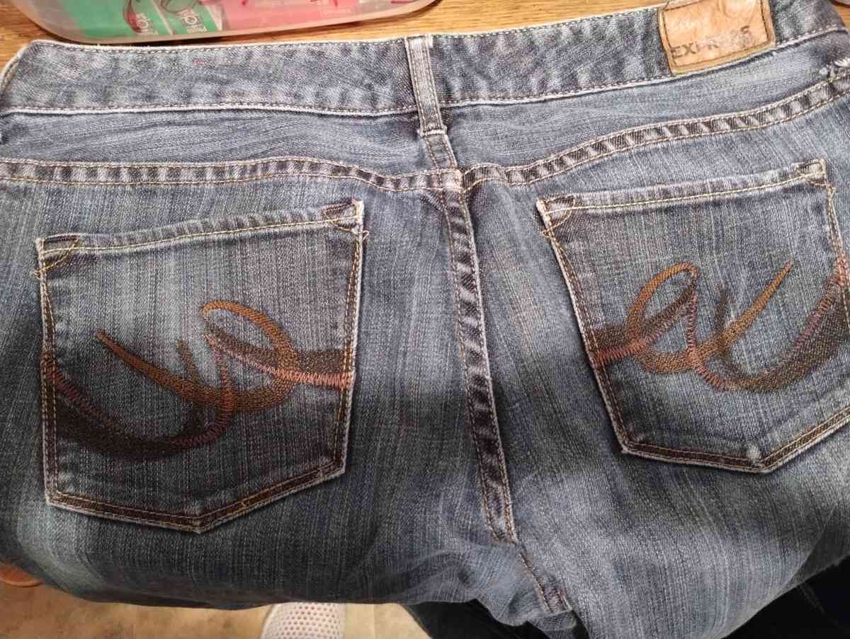 Express jeans sz910 - York, Pennsylvania - FleaMarketBay