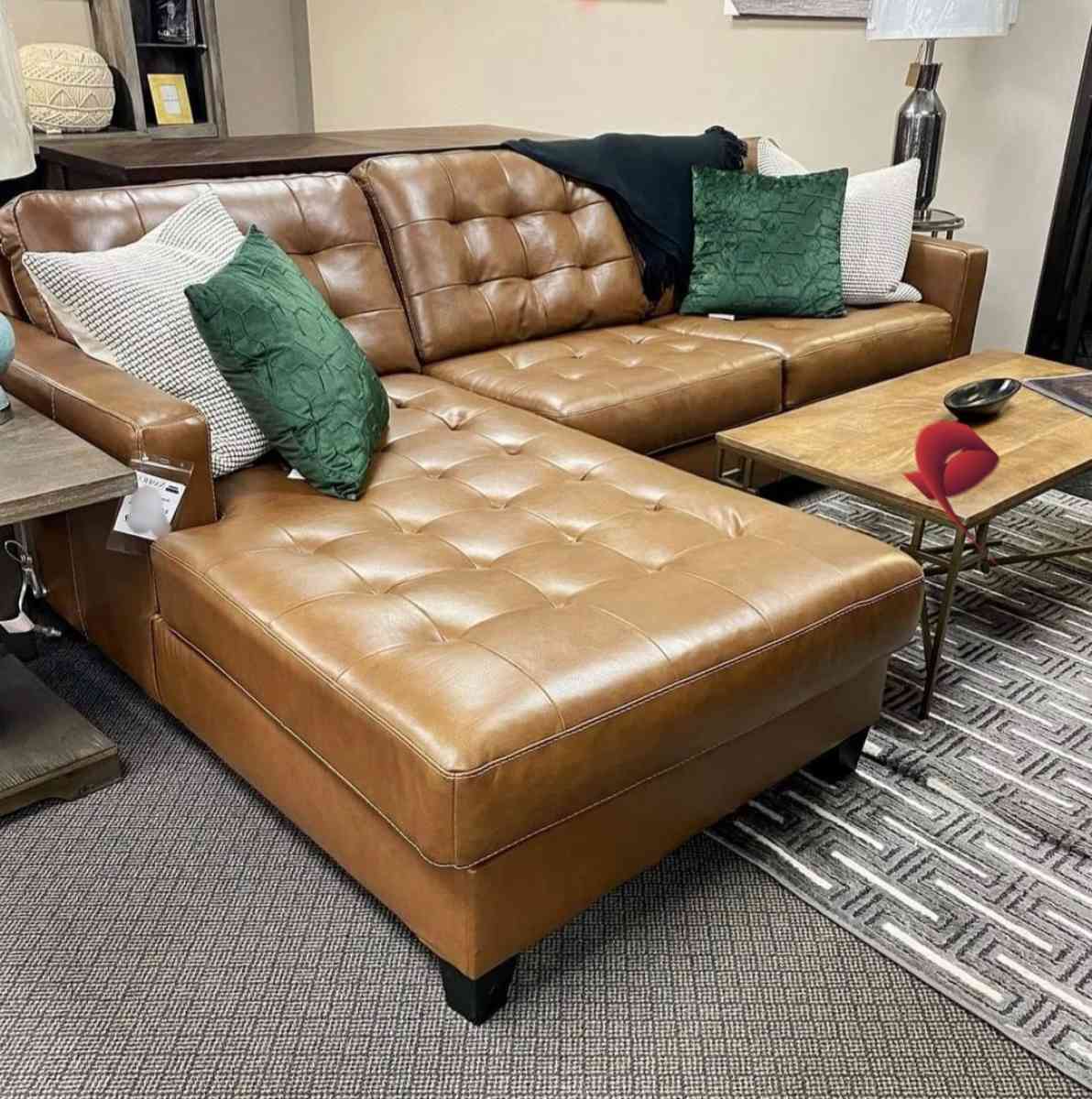 Brown Leather sectional seccional couch - Dallas, Texas - FleaMarketBay